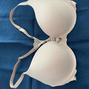 34D VS bra